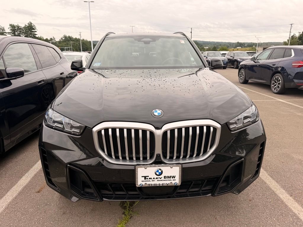 Used 2026 Black BMW xDrive40i image 2