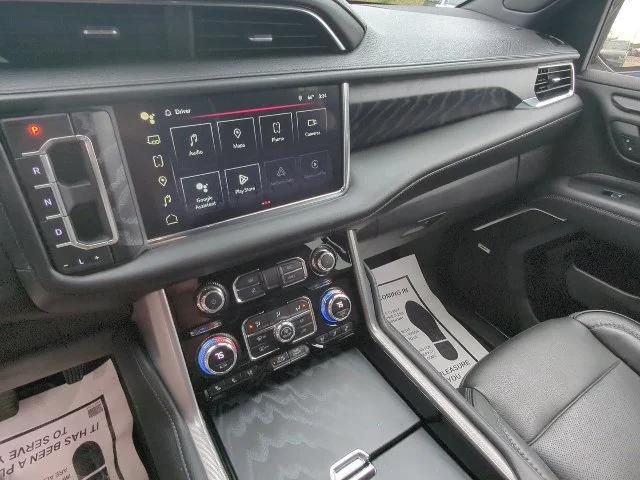 2023 GMC Yukon XL Denali - Photo 16