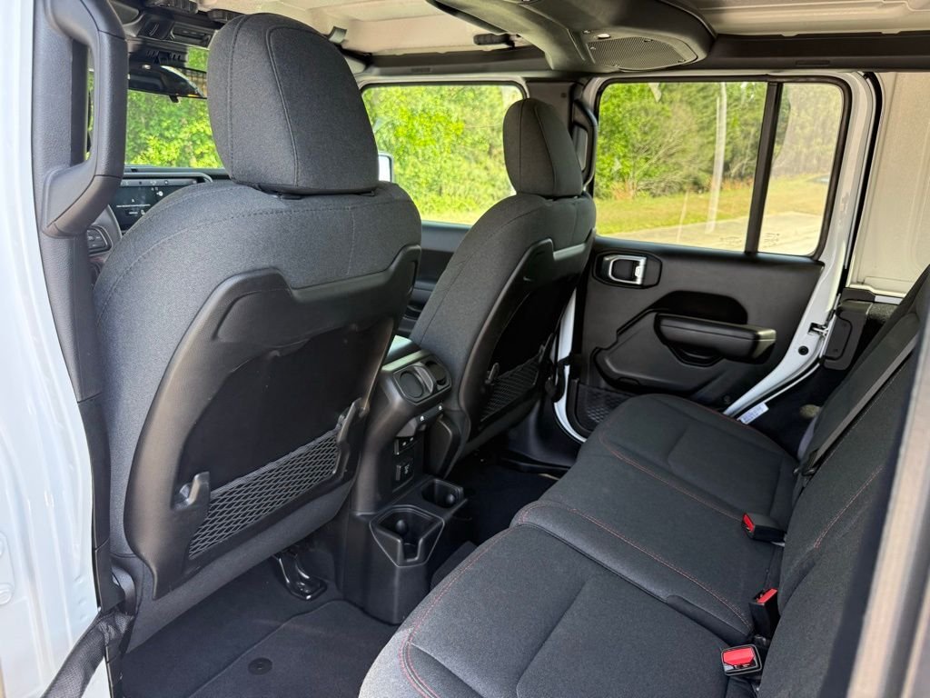 Used 2024 White Jeep Rubicon image 25