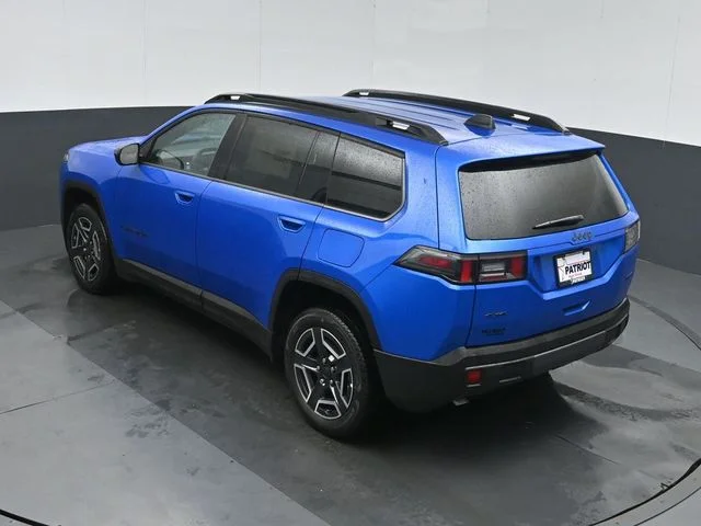 New 2026 Hydro Blue Pearl-Coat Exterior Paint Jeep Laredo image 35