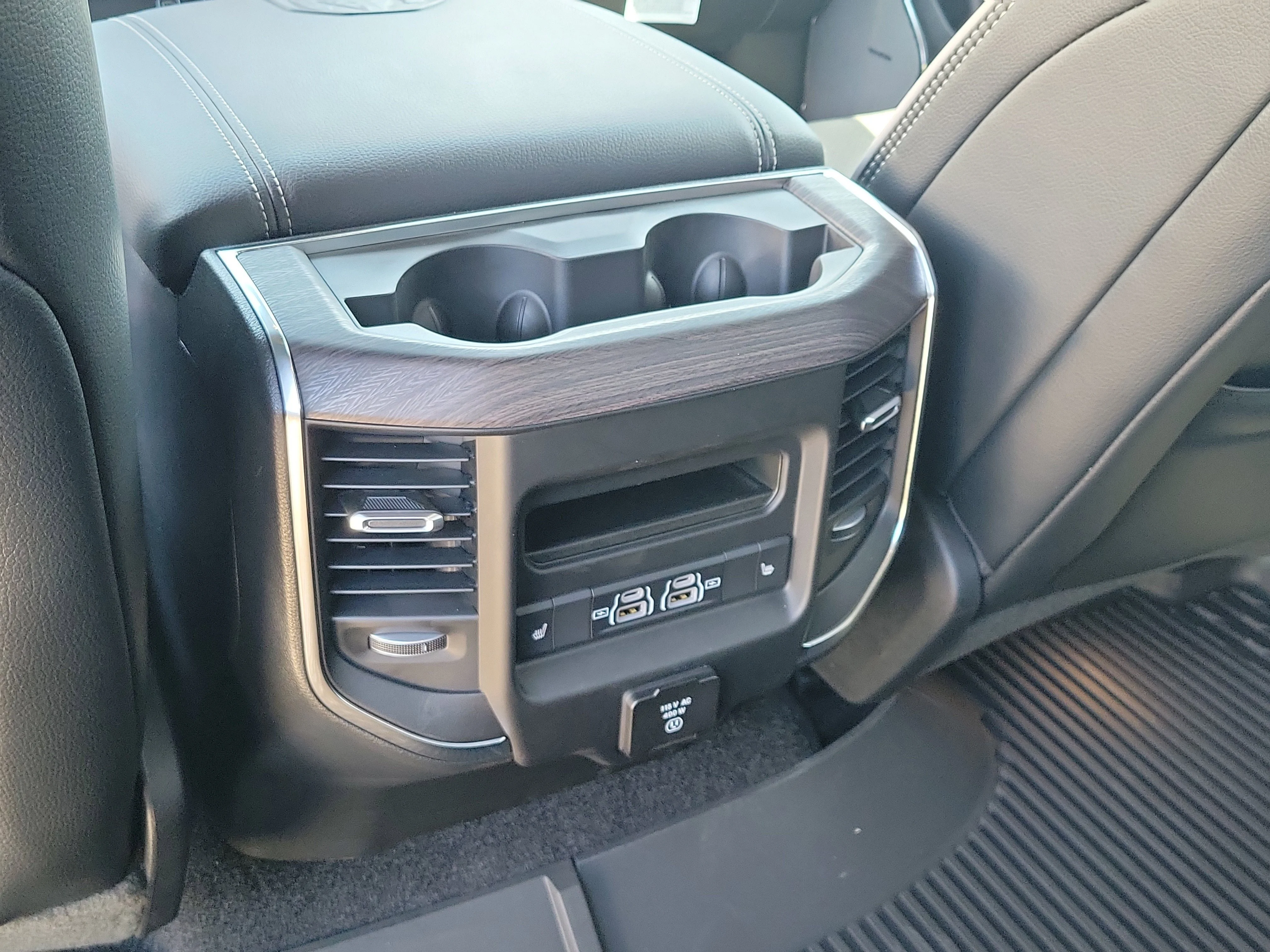2026 RAM 1500 Laramie - Photo 13