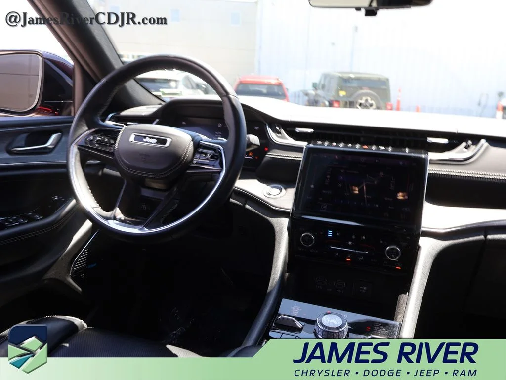 Used 2022 Red Jeep Overland image 14