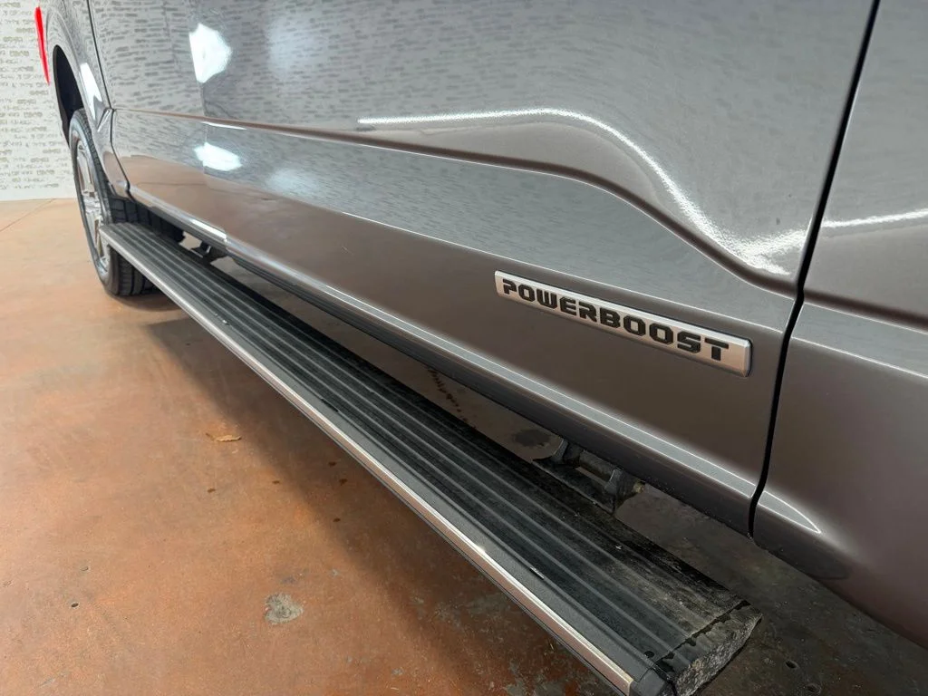 Used 2021 Gray Metallic Ford Platinum image 10