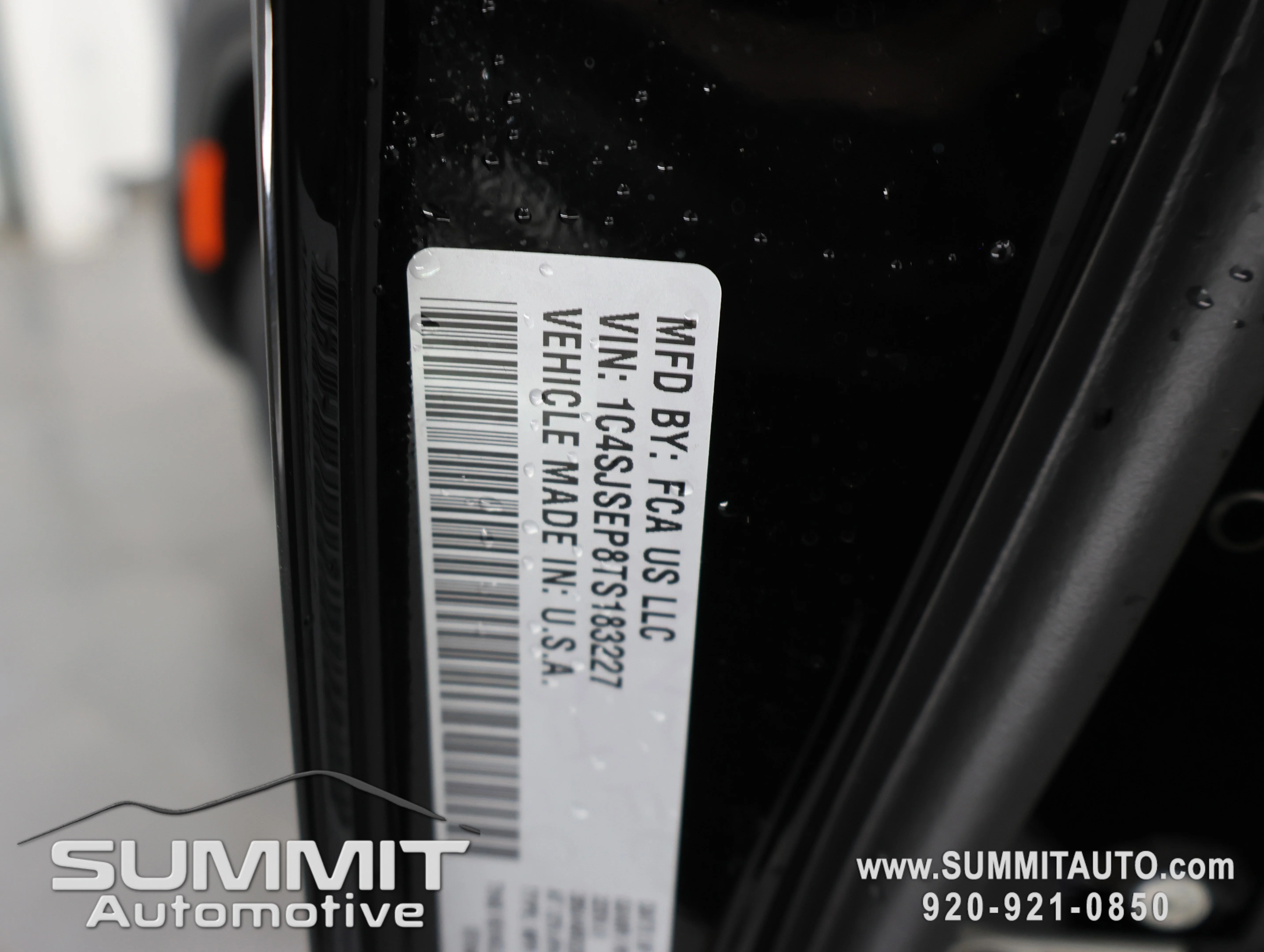 New 2026 High Gloss Black Exterior Paint Jeep Summit Obsidian image 82