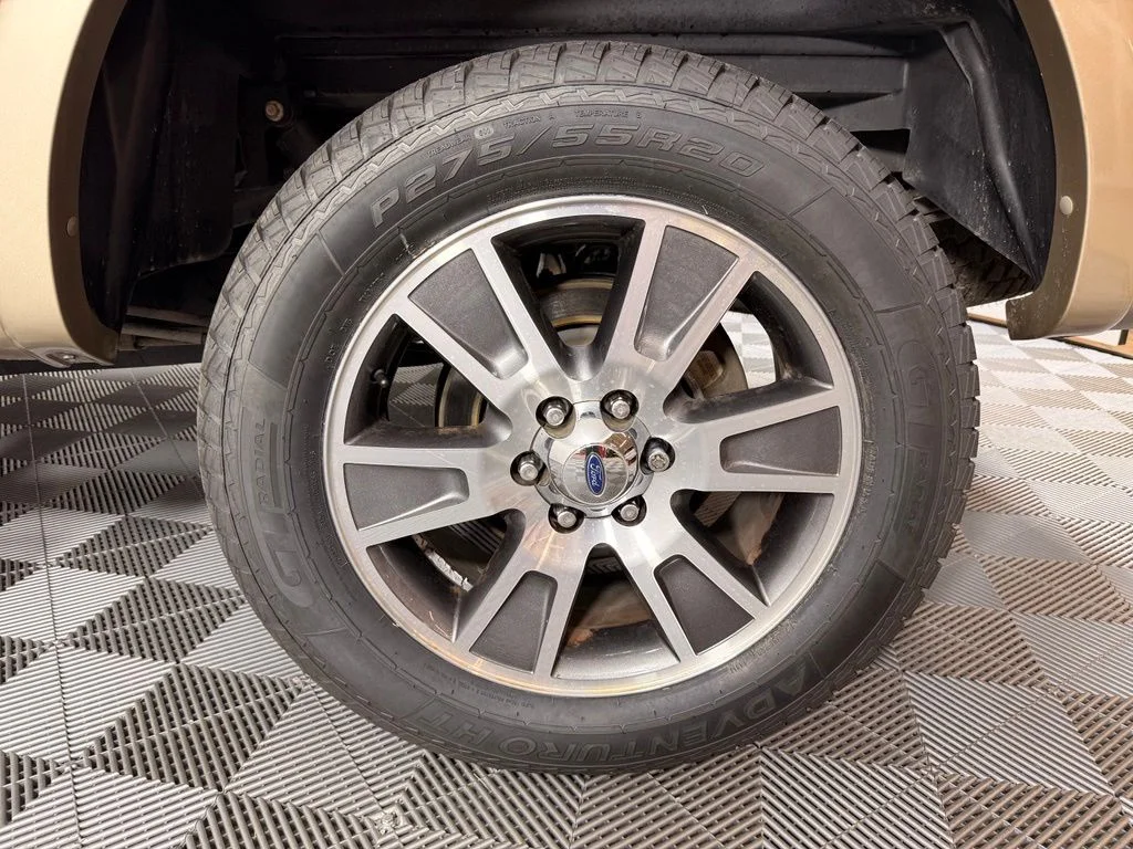 Used 2014 Red Ford Lariat image 14