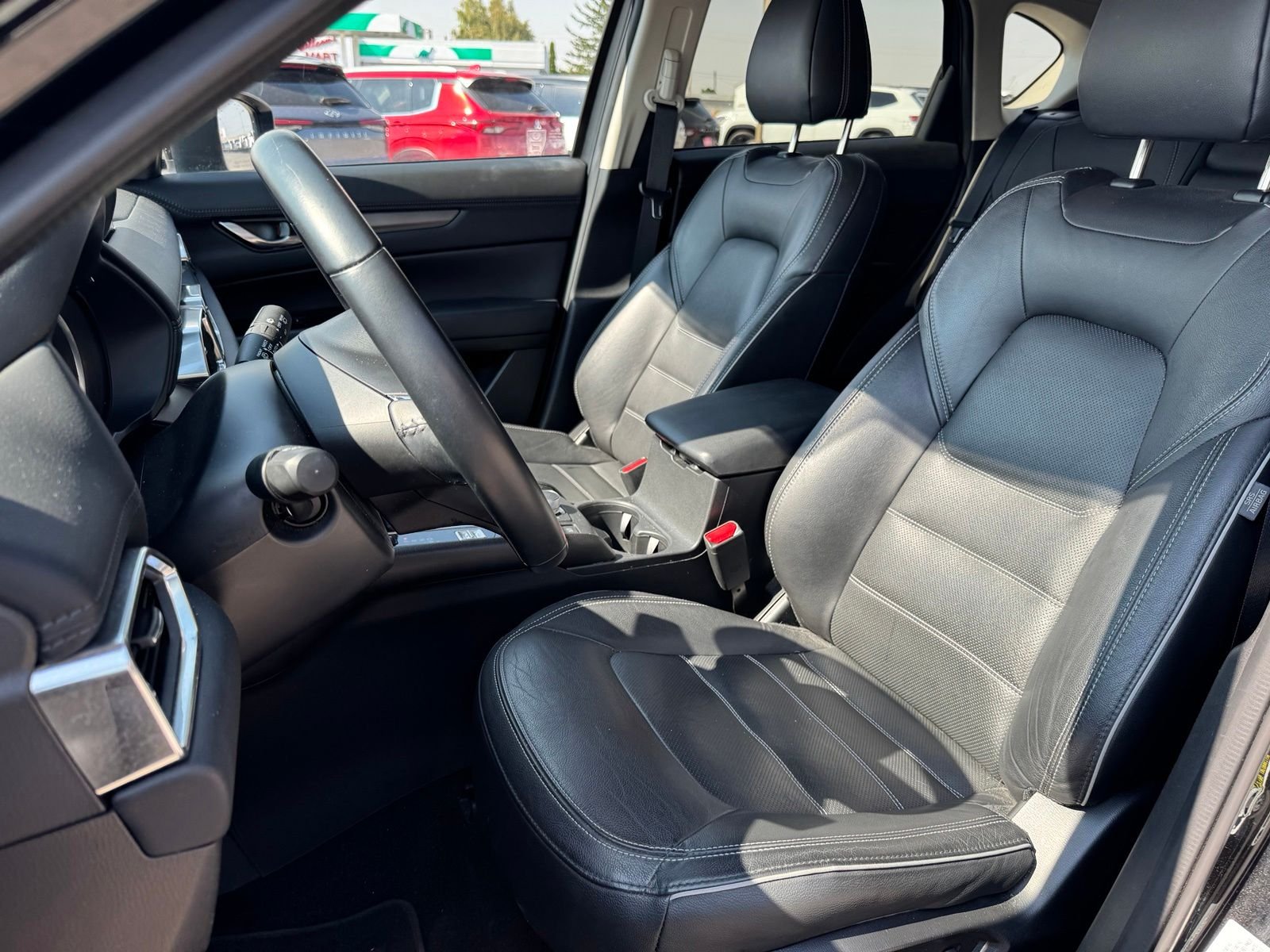 View vehicle photo 7