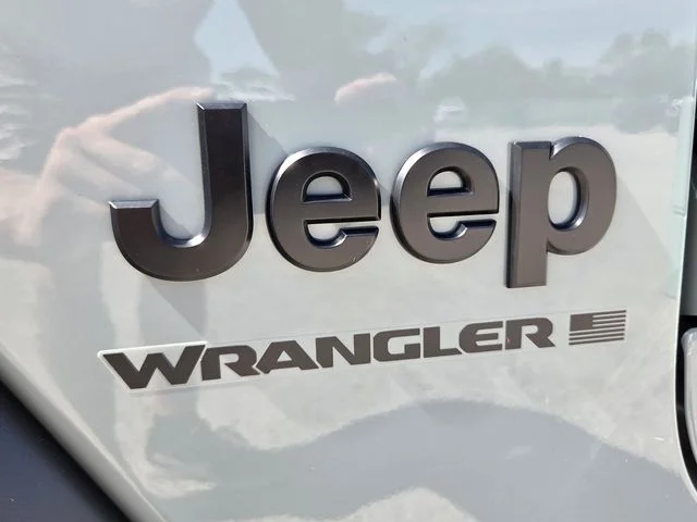 New 2026 Earl Clear-Coat Exterior Paint Jeep Sport image 12