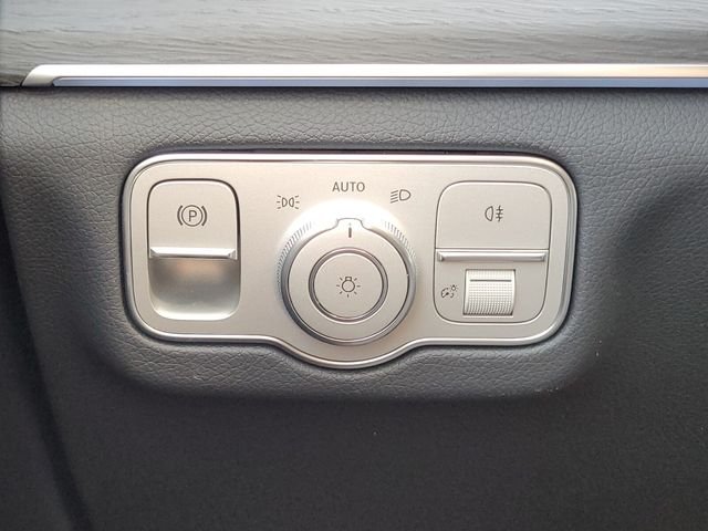 Used 2026 White Mercedes-Benz GLE 450 image 28