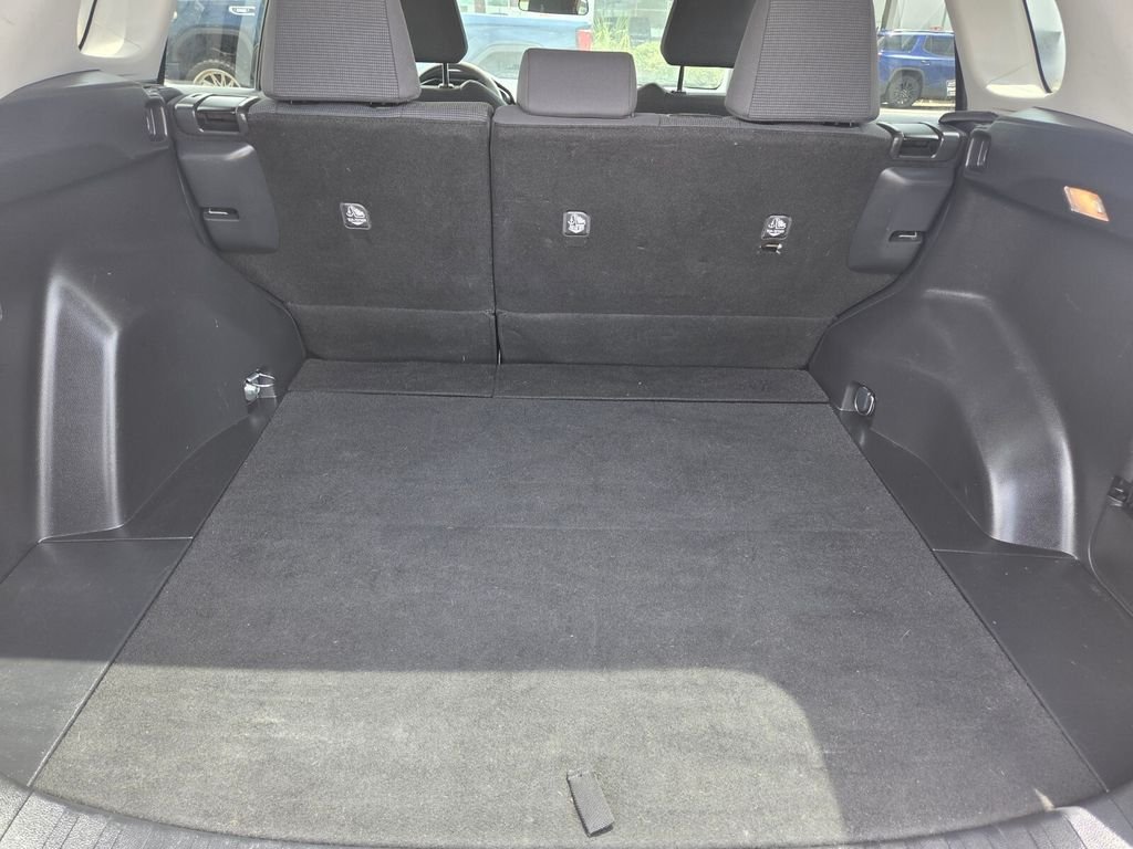 Used 2021 White Toyota LE image 25