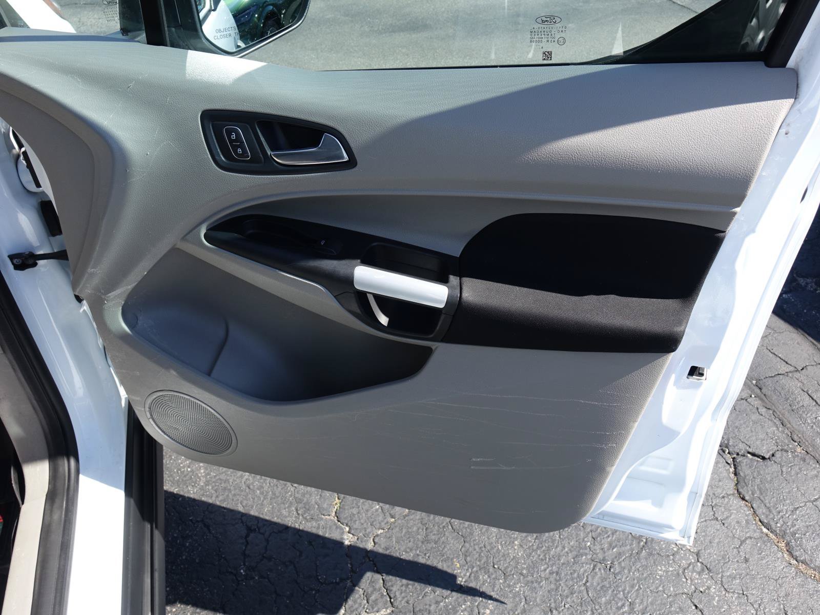Used 2019 Frozen White Ford XLT image 26