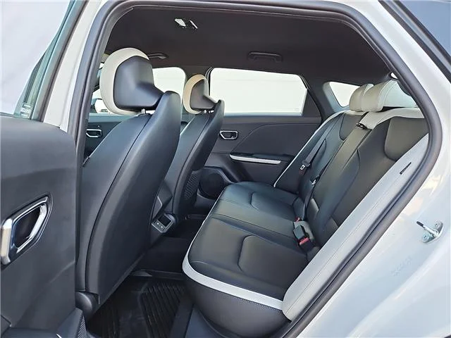 New 2026 Snow White KIA GT-Line (IVT) image 10