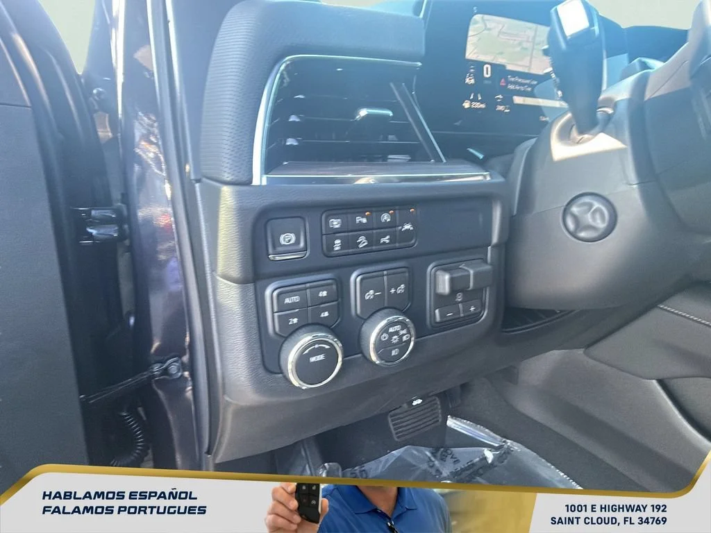 2026 Chevrolet Suburban Premier - Photo 12