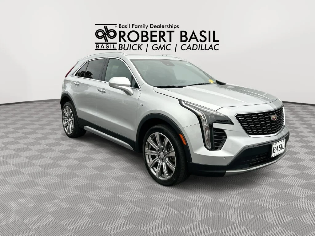 Used 2019 RADIANT SILVER METALLIC Cadillac AWD Premium Luxury image 2