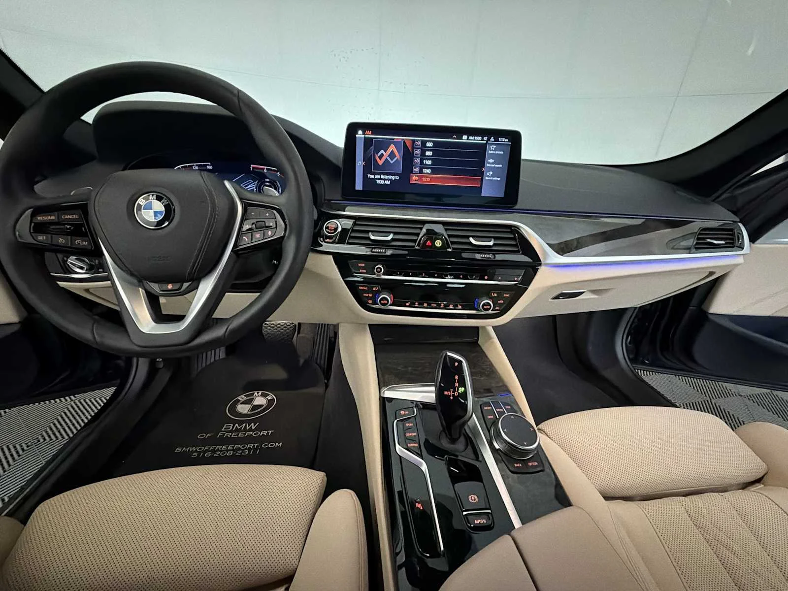 2023 BMW 5 Series 530i - Photo 14