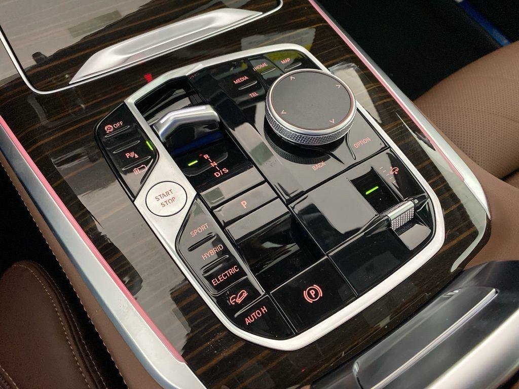 2026 BMW X5 50e - Photo 12