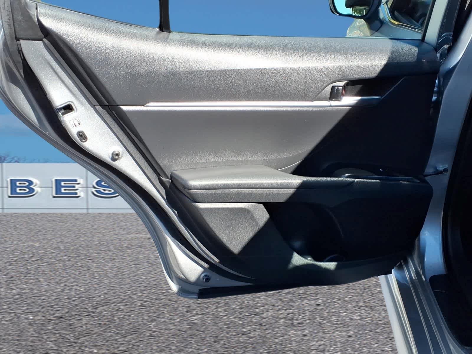 Used 2019 Celestial Silver Metallic Toyota SE image 28