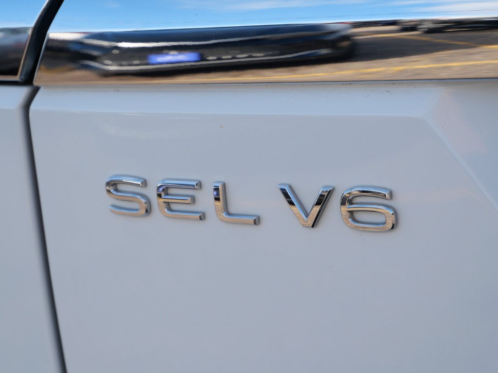 Certified Used 2021 White Volkswagen SEL image 9