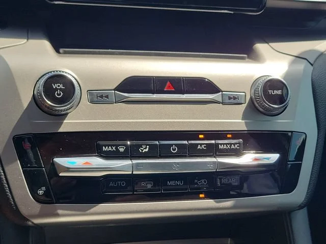 2022 Ford Explorer XLT - Photo 33