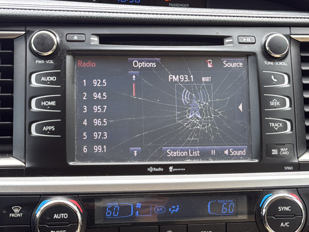 Used 2014 Red Toyota XLE V6 image 12