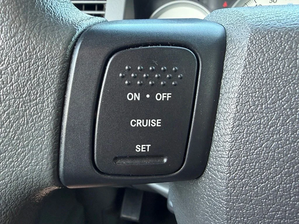 Used 2004 Black Dodge SLT image 31