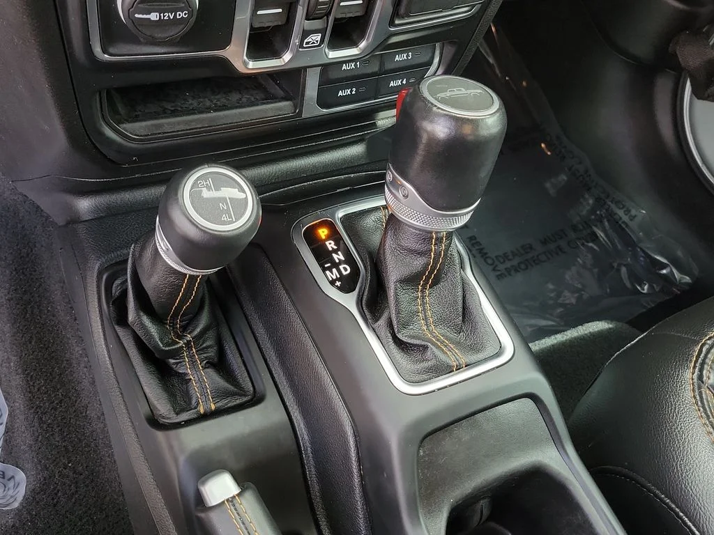 Used 2021 Silver Jeep Overland image 31