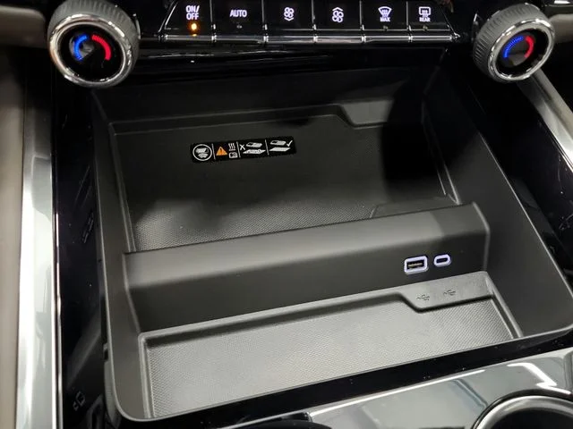 New 2026 White Chevrolet LT image 21