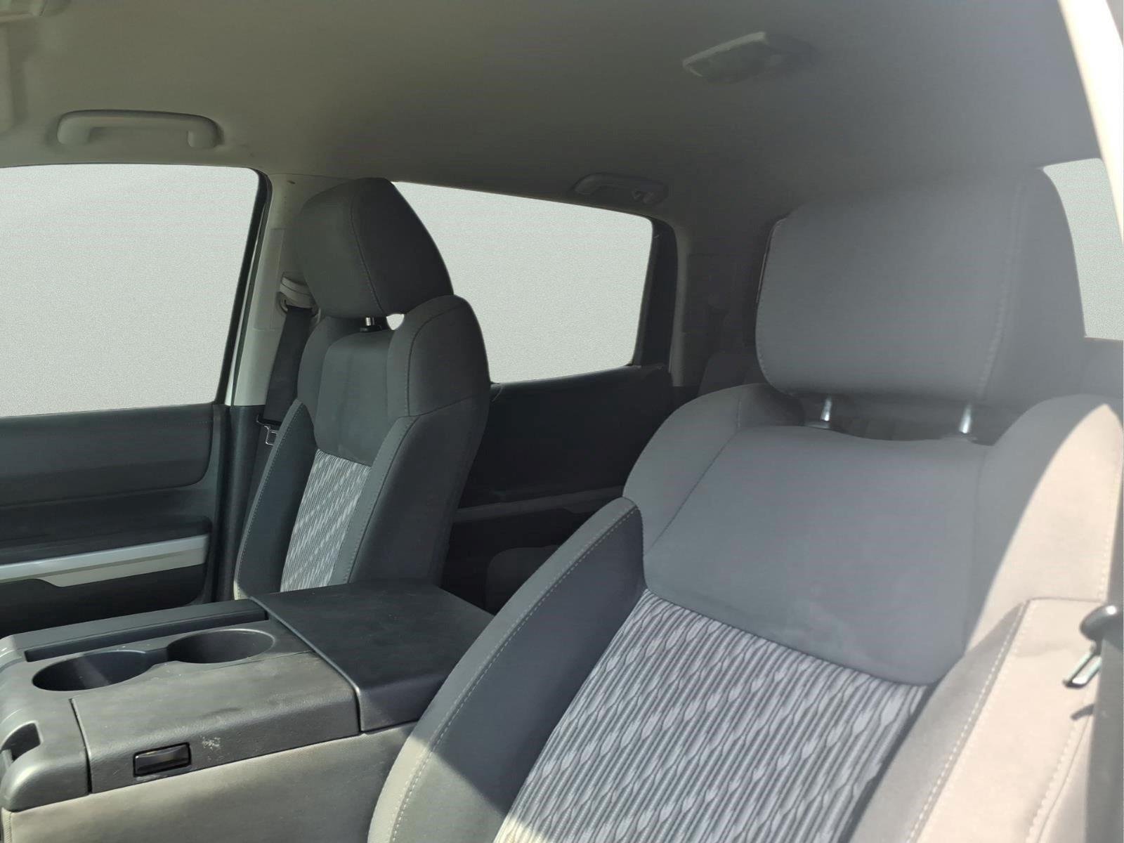 Used 2020 Super White Toyota SR5 image 17