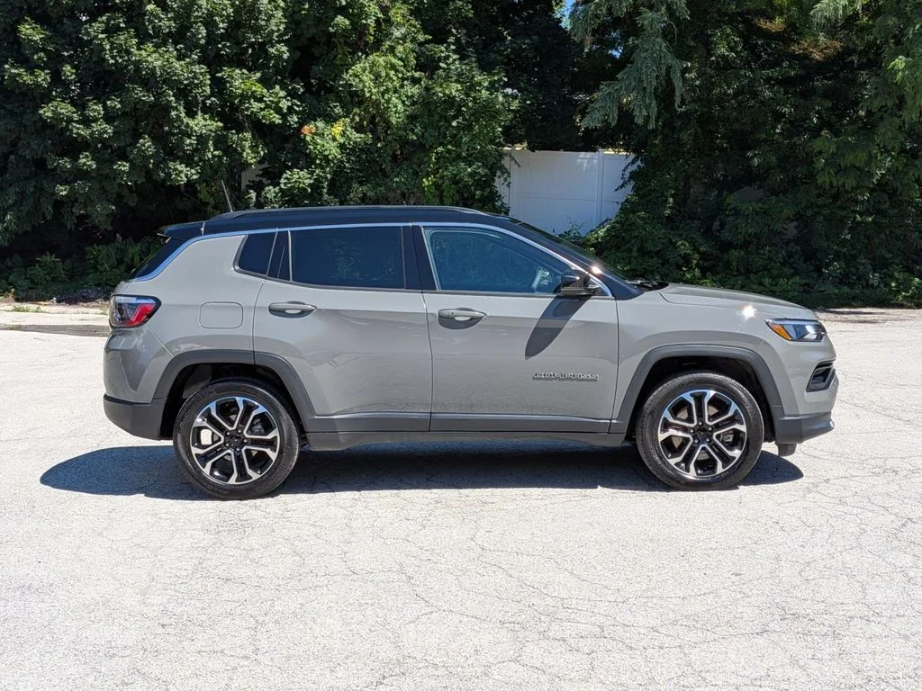 Used 2023 Gray Jeep Limited image 2