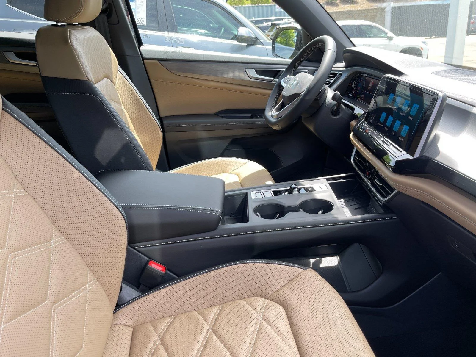New 2026 Deep Black Pearl Volkswagen 2.0T SE image 39