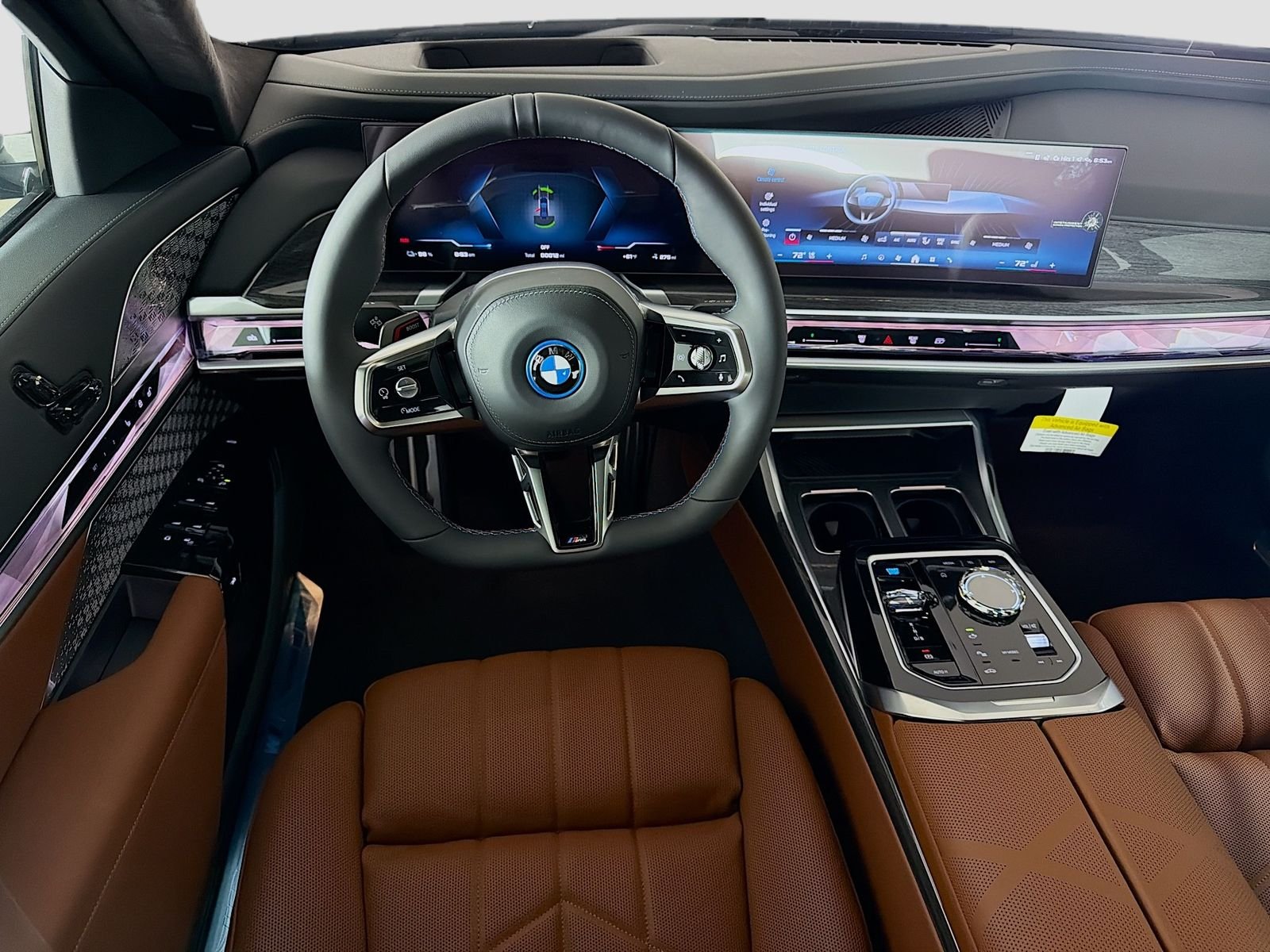 New 2026 Black Sapphire Metallic BMW M70 image 24