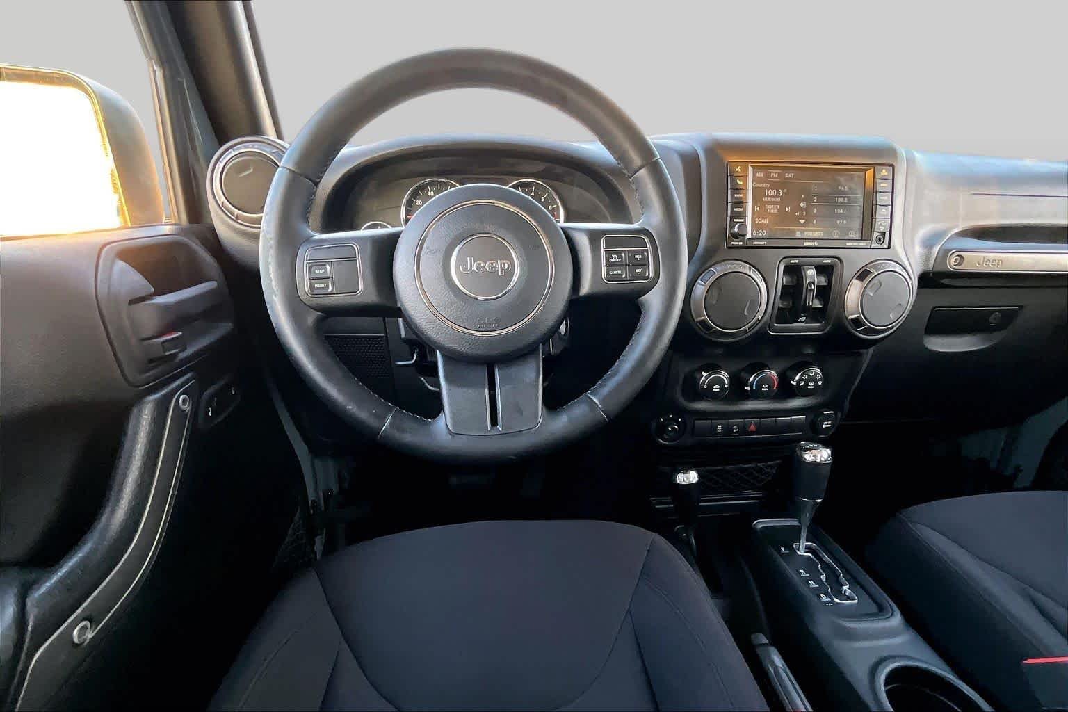 Used 2015 Anvil Clearcoat Jeep Sport image 6