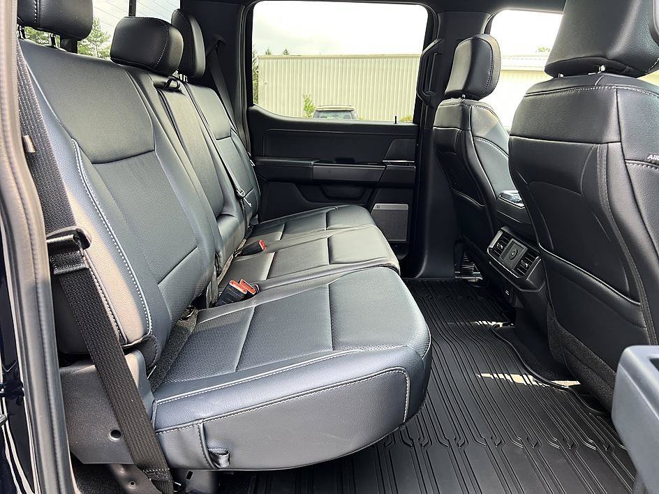 New 2026 Antimatter Blue Metallic Ford LARIAT image 23