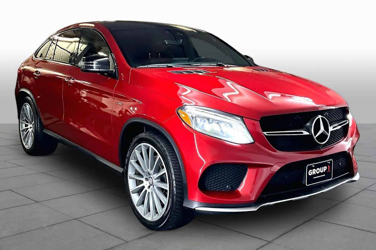 Used 2016 designo Cardinal Red Metallic Mercedes-Benz GLE 450 AMG® image 3
