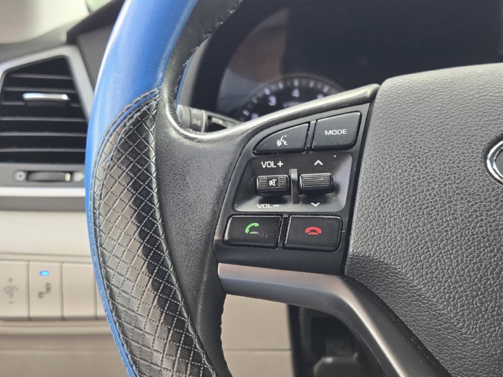 Used 2016 Gray Hyundai Sport image 24