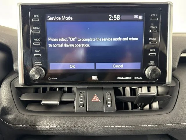 Certified Used 2020 Blizzard Pearl Toyota Limited image 15