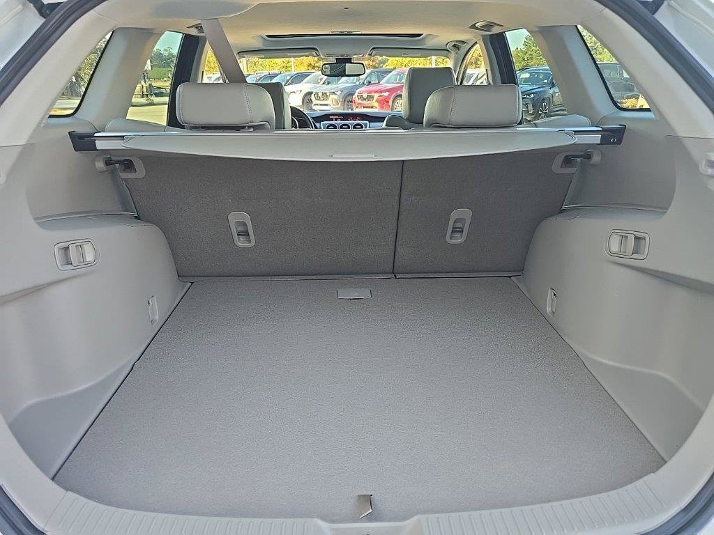 Used 2011 White Mazda s Grand Touring image 29