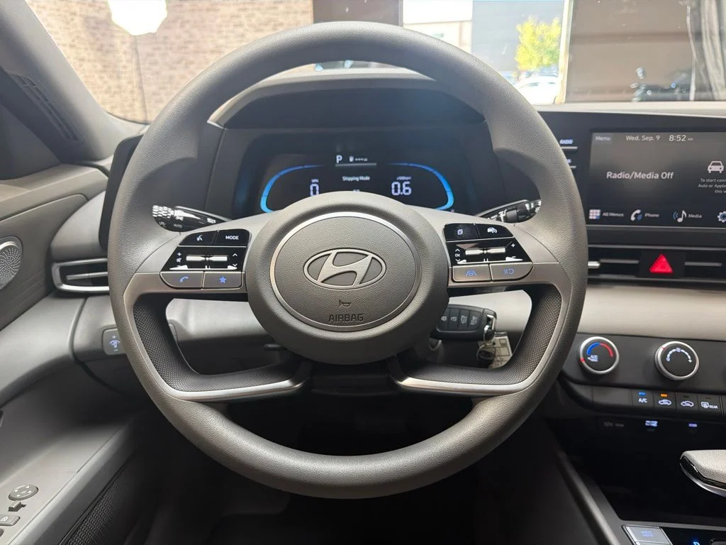 New 2026 Amazon Gray Hyundai SE image 19