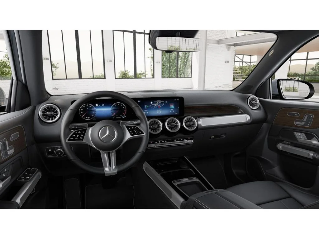 New 2026 Silver Mercedes-Benz GLB 250 image 3