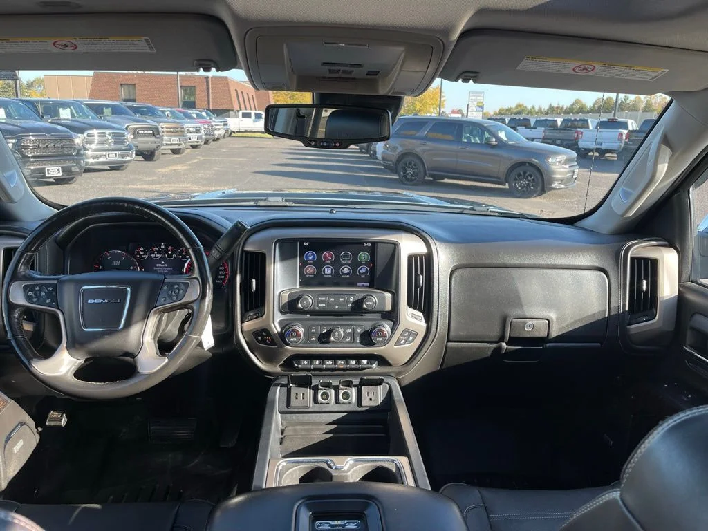 Used 2016 Black GMC Denali image 37