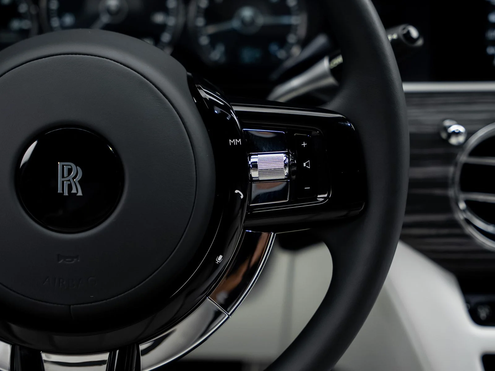 Used 2022 White Rolls-Royce Base image 43