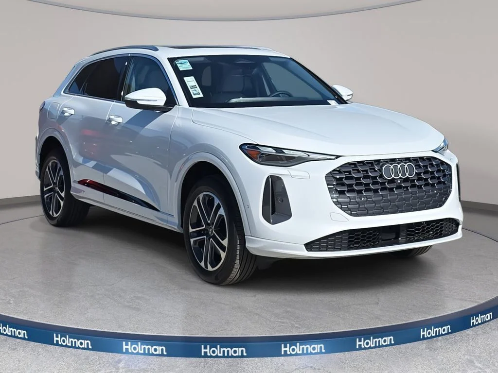 2025 Audi Q5 40 Premium's photo