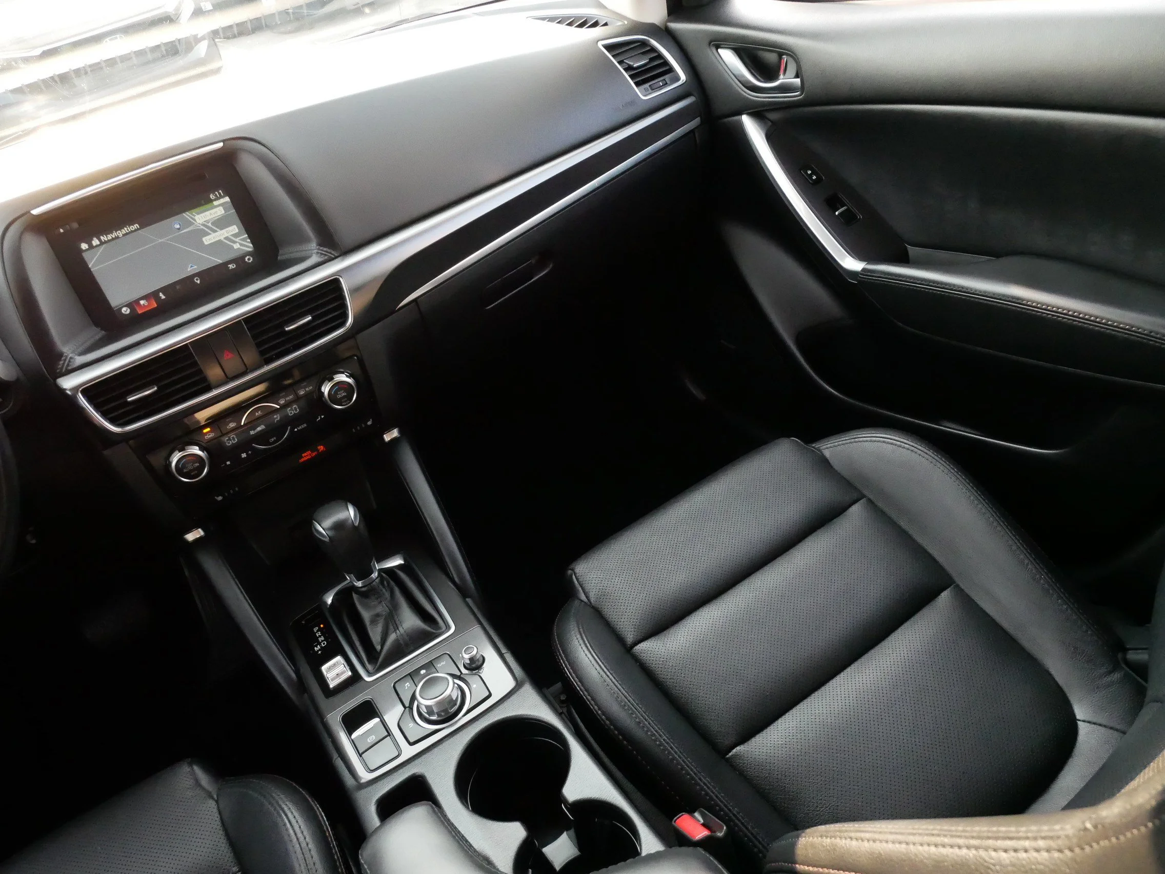 Used 2016 Sonic Silver Metallic Mazda Grand Touring image 11
