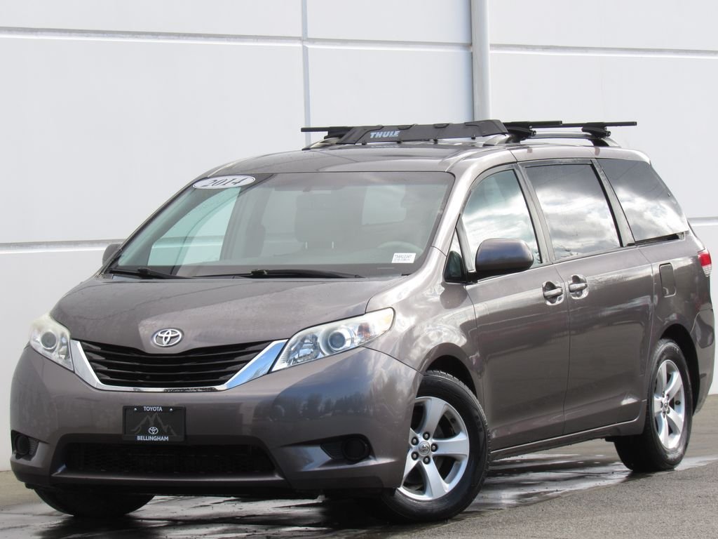 2014 Toyota Sienna LE