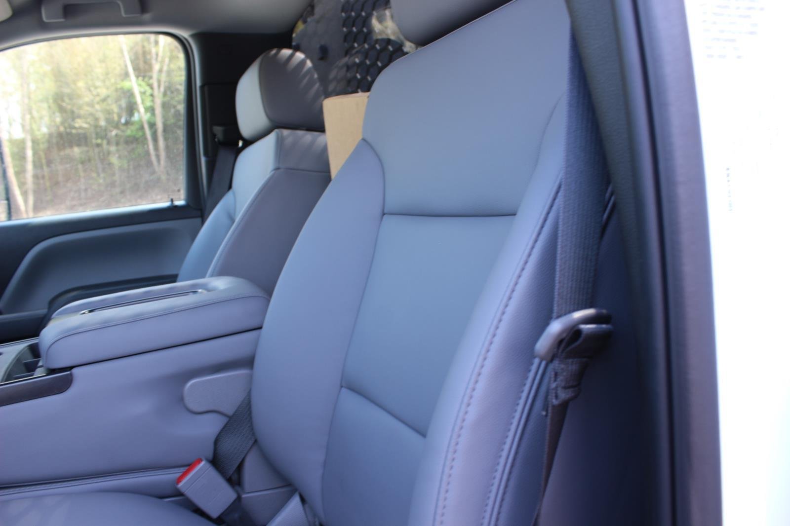 New 2025 Summit White Chevrolet Work Truck image 21