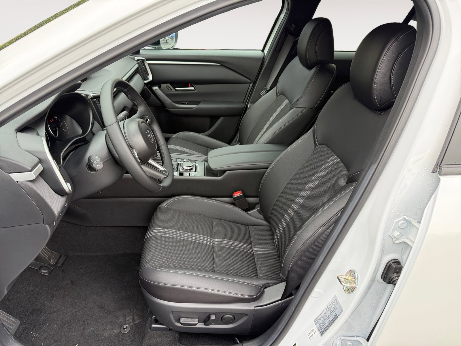 2026 Mazda CX-50 Preferred - Photo 10