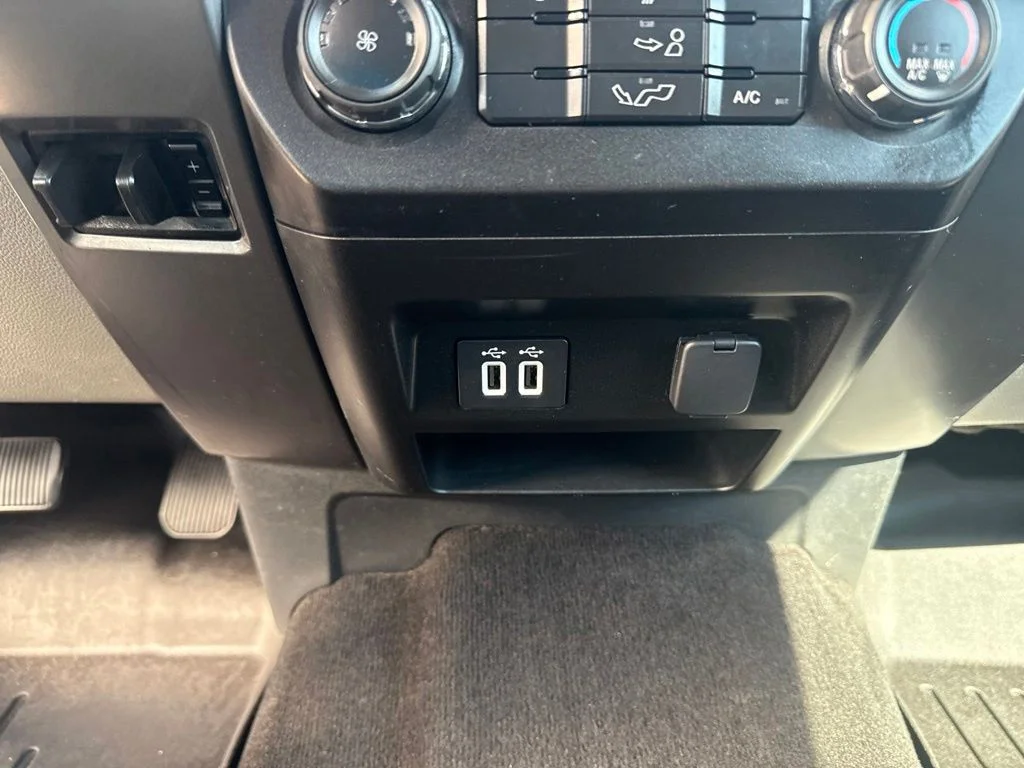 Certified Used 2020 Oxford White Ford XLT image 20
