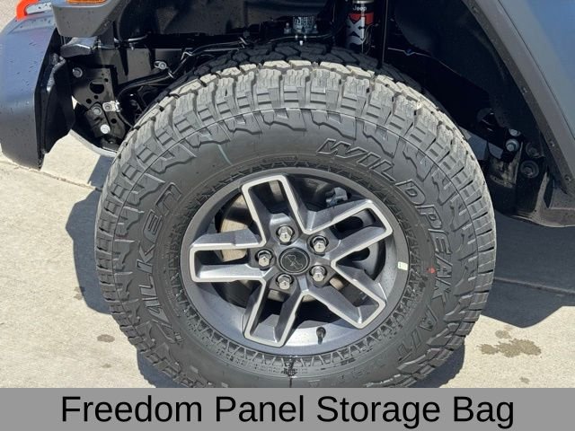 New 2026 Hydro Blue Pearl-Coat Exterior Paint Jeep Mojave image 12