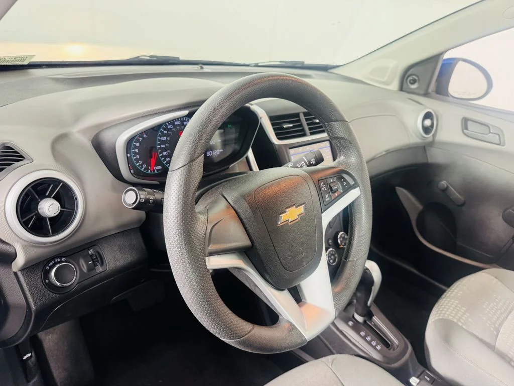 Used 2018 Blue Chevrolet LS image 8