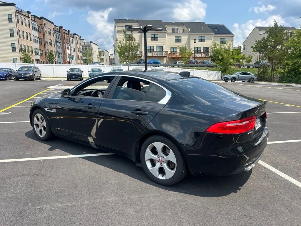 Used 2017 Cosmic Black Jaguar 20d image 3