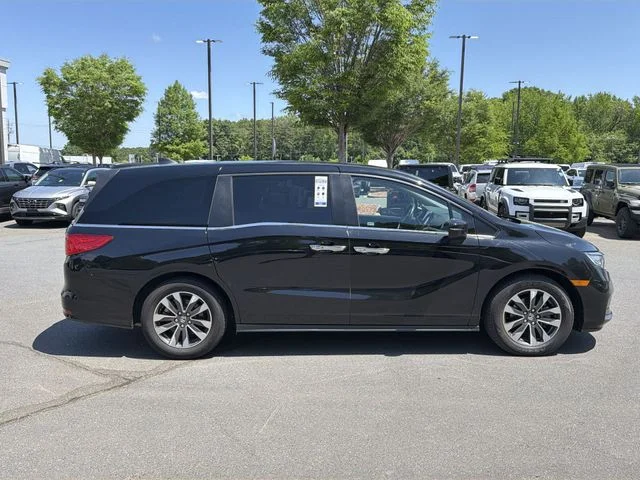 Used 2024  Honda EX-L image 14